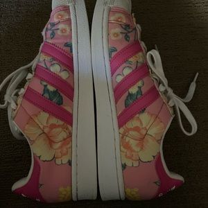 Stan Smith pink floral runners